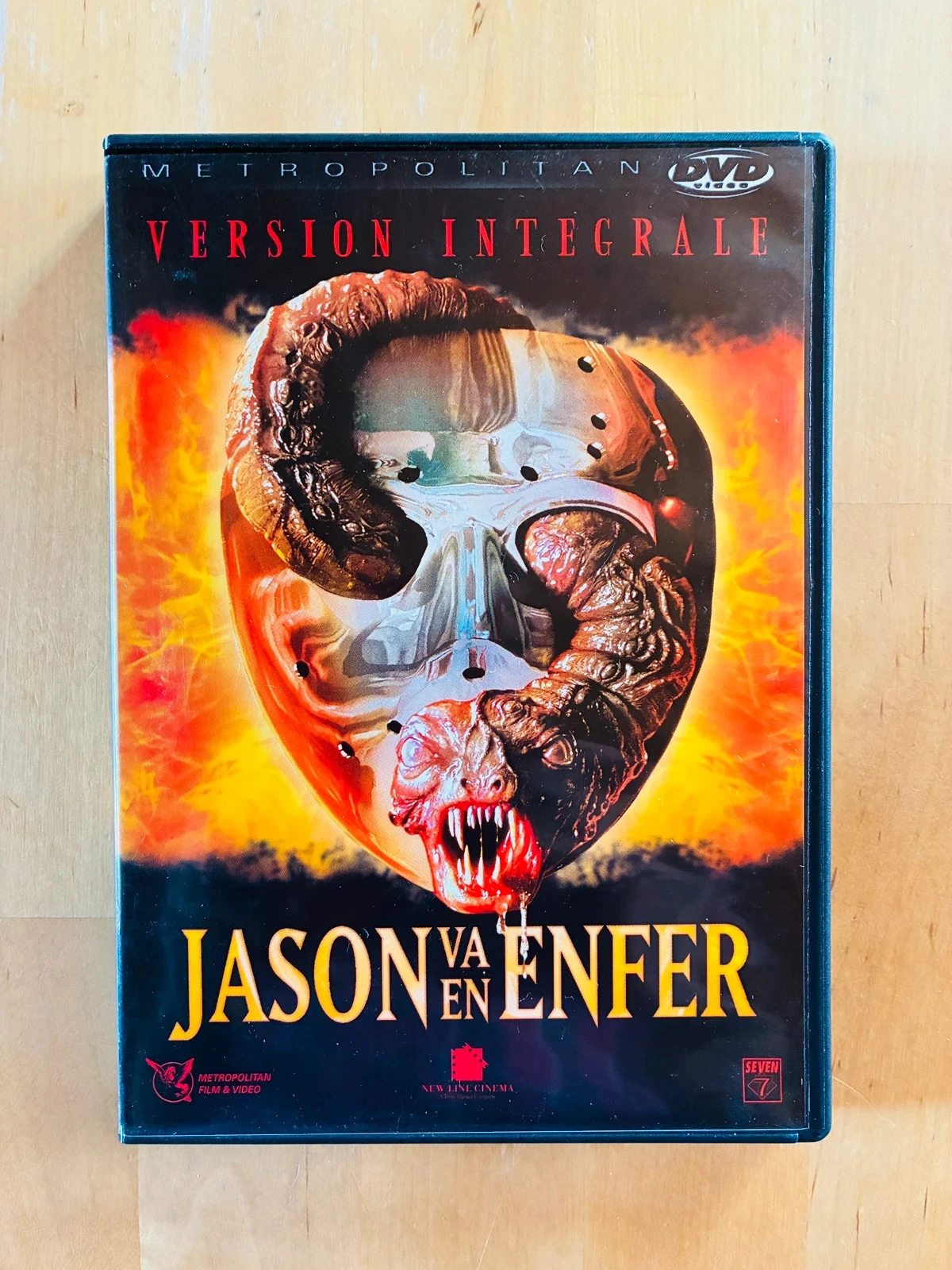 DVD Vendredi 13: Jason va en enfer édition intégrale.
